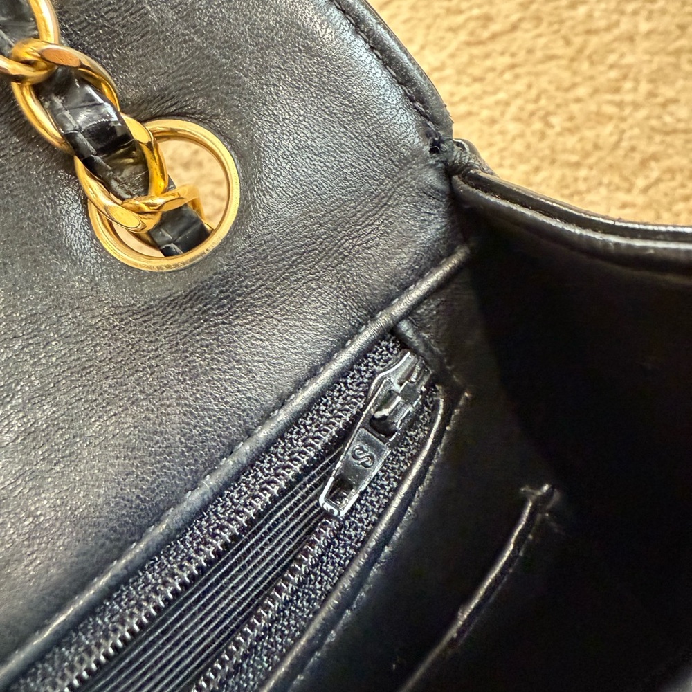 CHANEL Diagonal Quilted Black Patent Leather Shoulder Bag - Picture 11 of 16